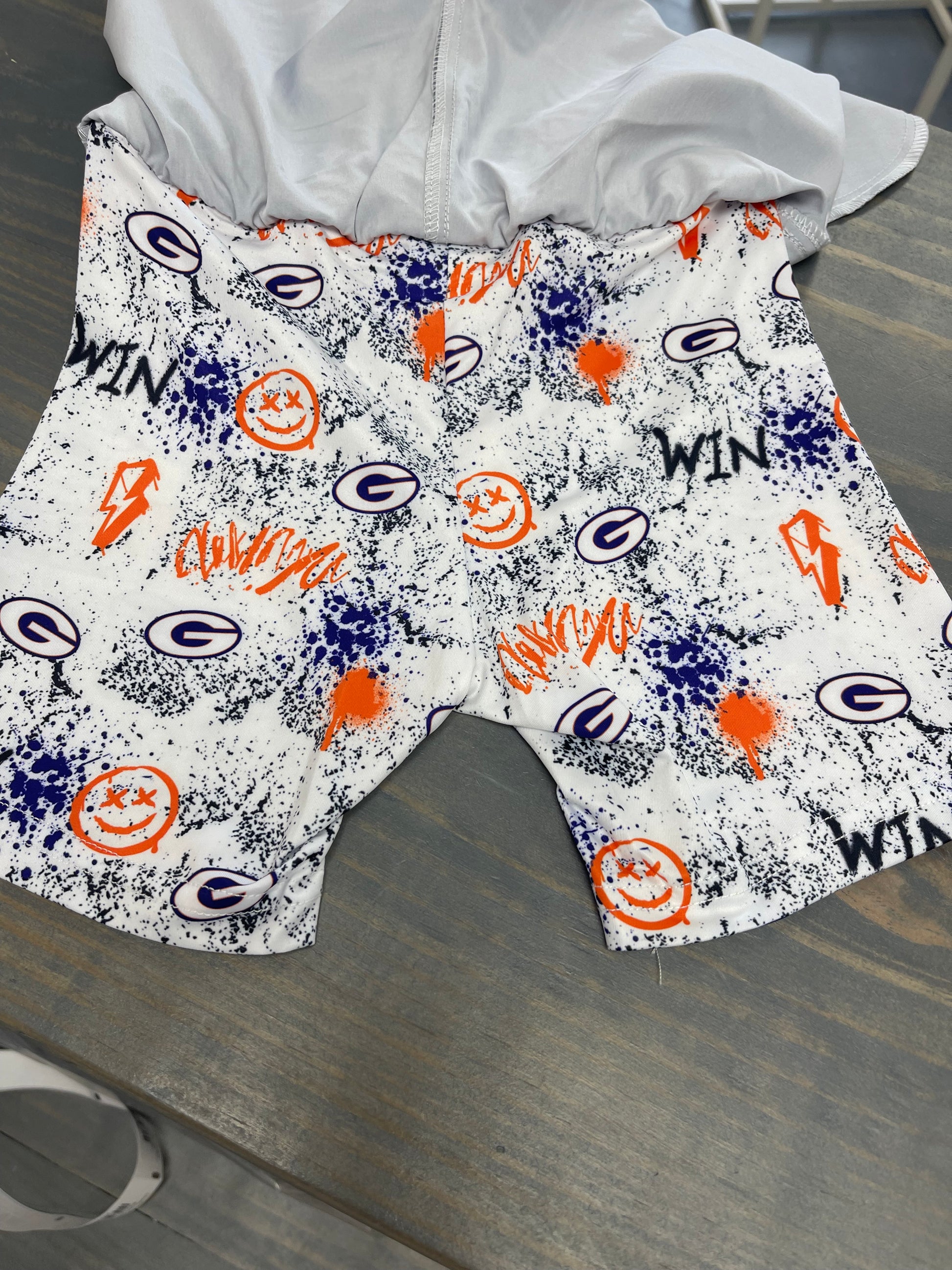 Graffiti Grip Game Shorts - Gulfport