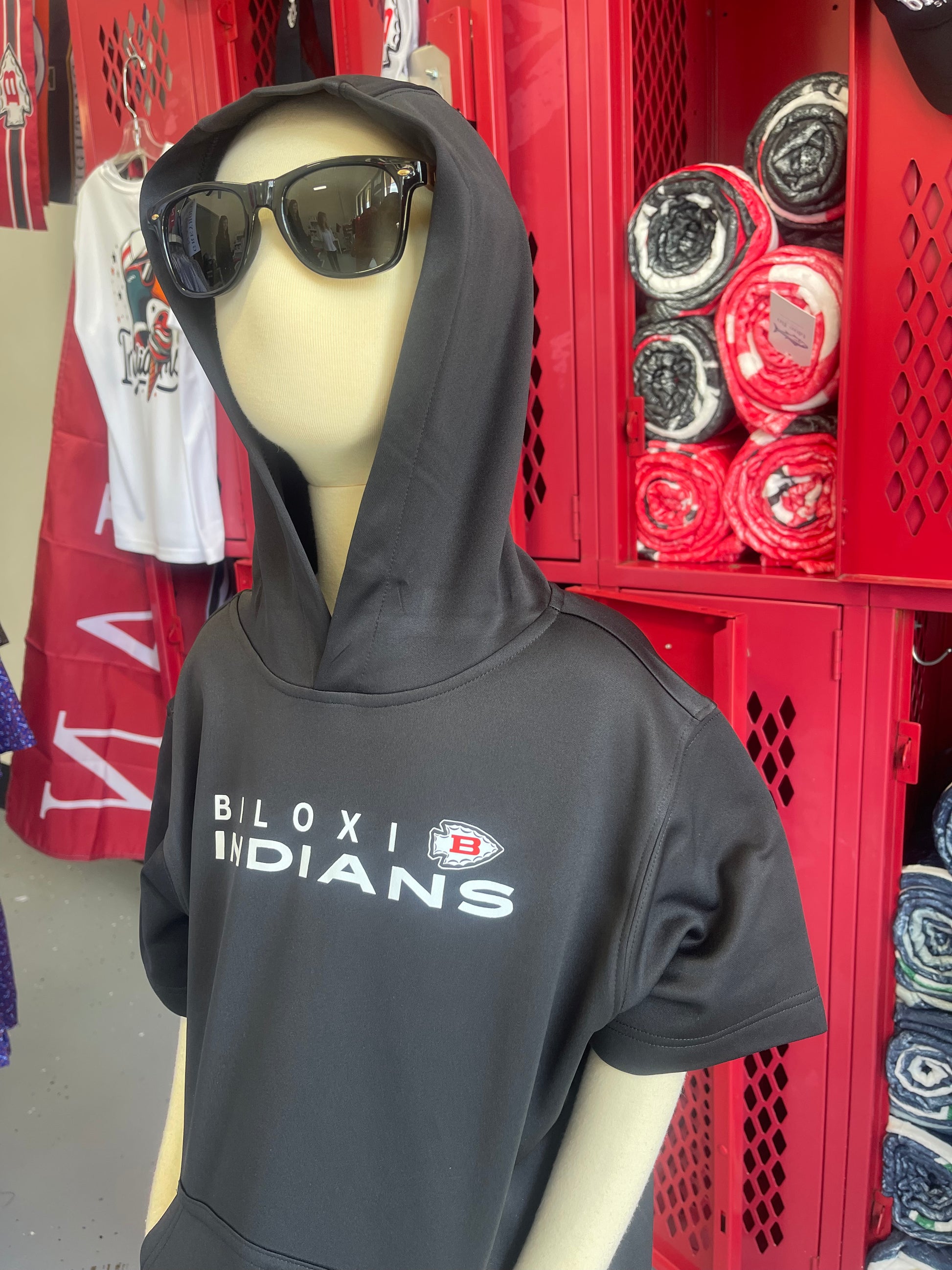 Biloxi Tribe Vibes Short Sleeve Hoodie YOUTH (black)